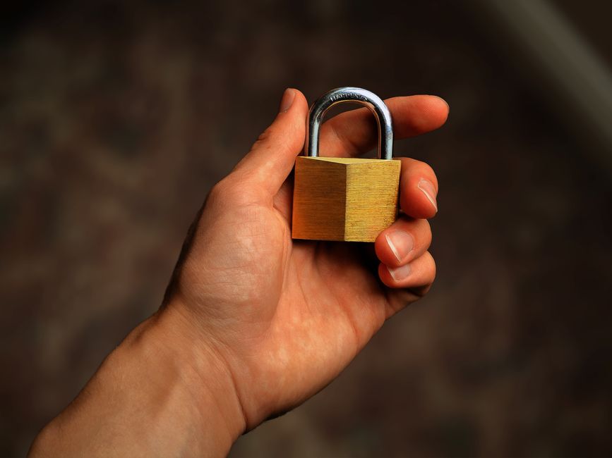 قواعد الأمان والخصوصية للمراهقين